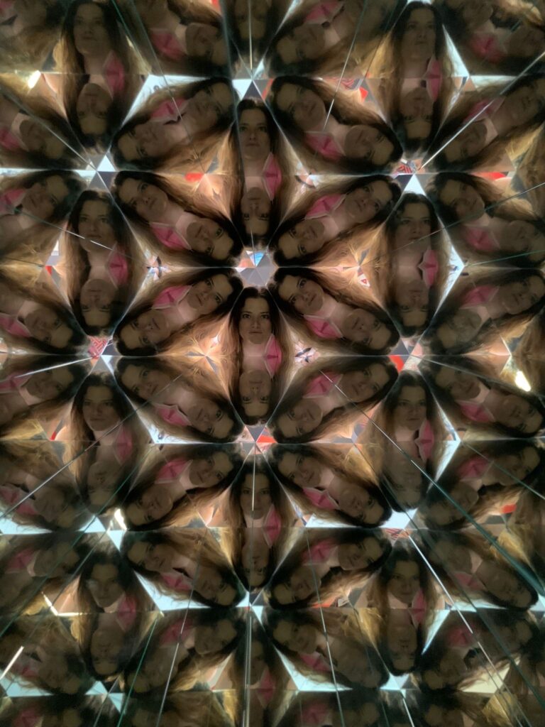 Fuori Sync.
