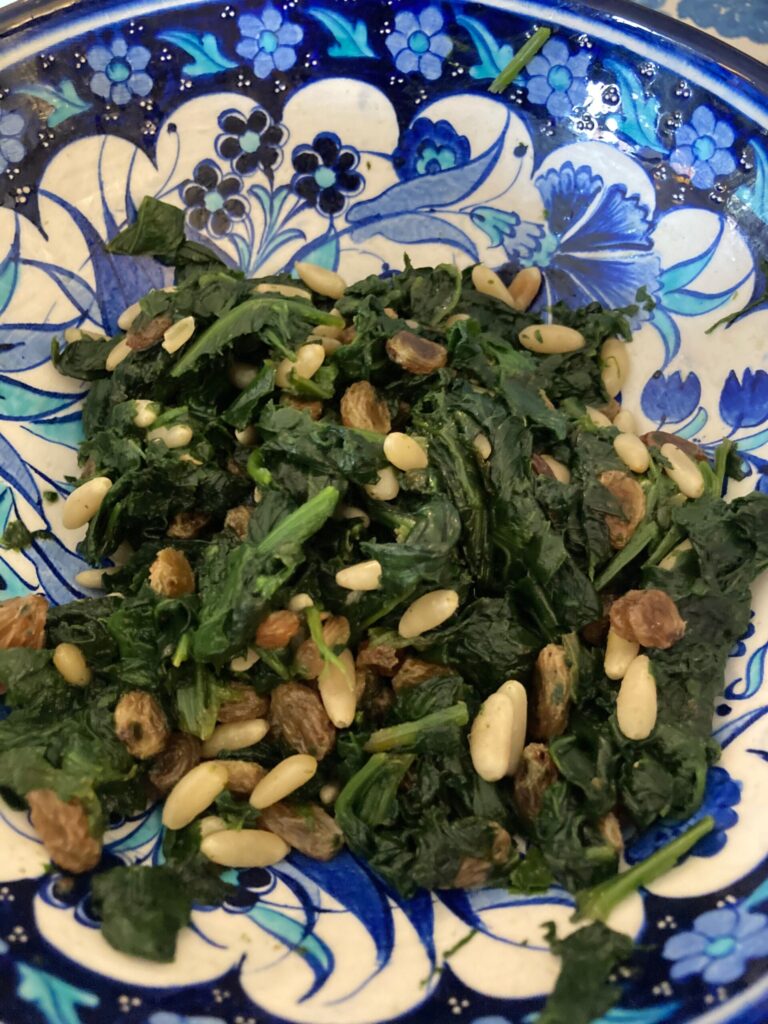 Spinaci alla Romana (con Pinoli e Uvetta)