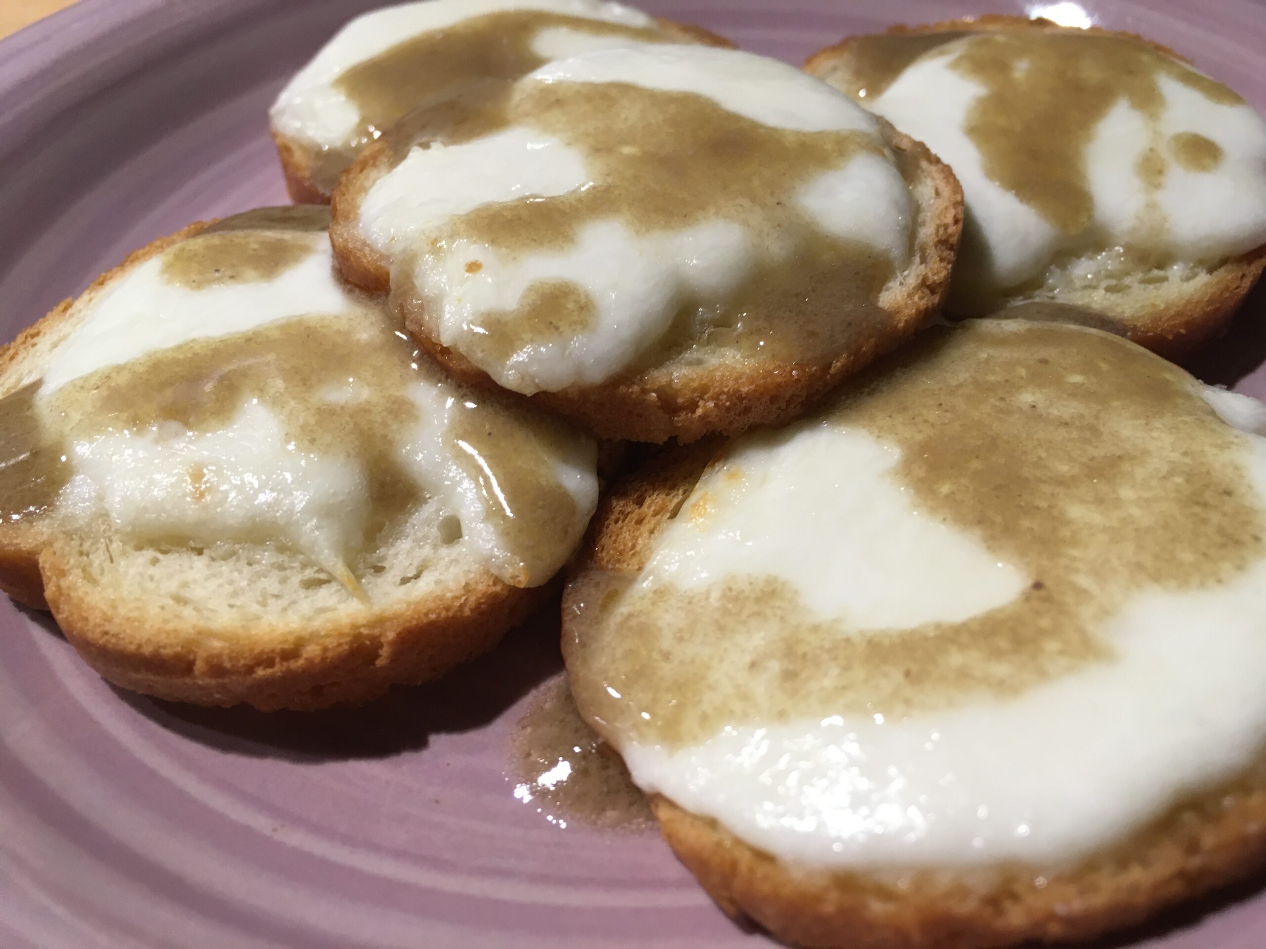 Crostini Mozzarella Burro e Alici